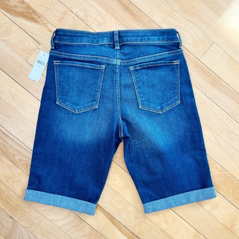 NWT Gap Stretch Bermuda Shorts - Size 12